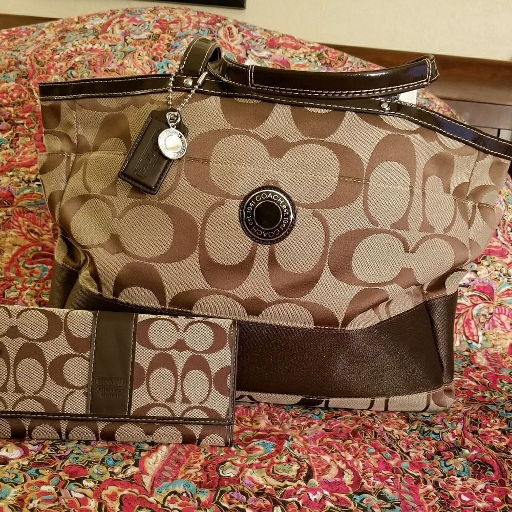 ISO MATCHING ITEMS